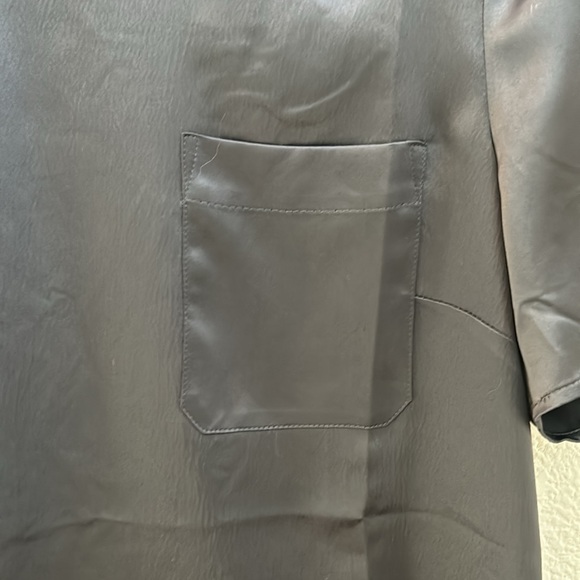 Gray top - Picture 2 of 4